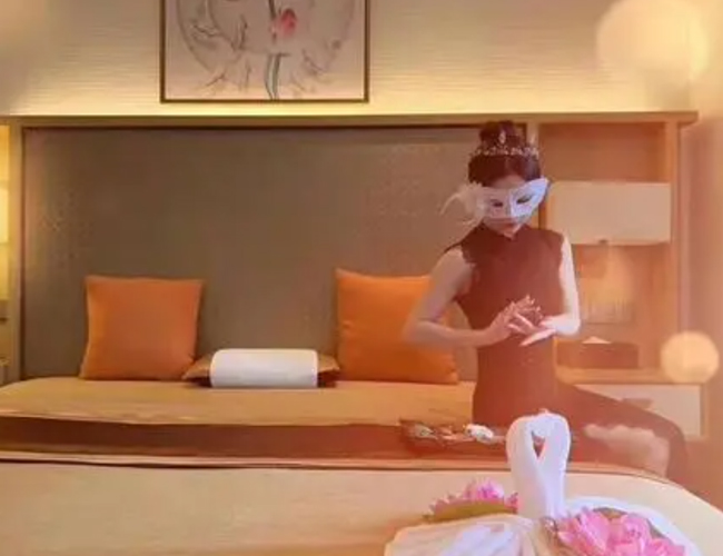 我在青岛市北体验了下高端男士按摩spa会馆，私人会所花样超多